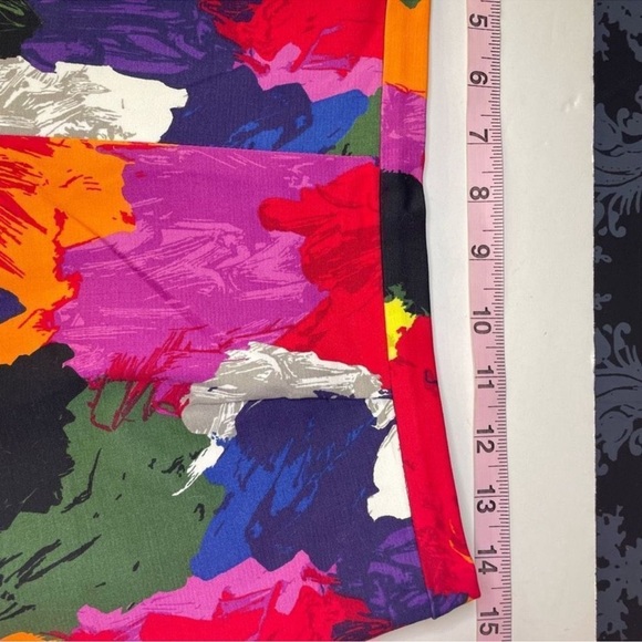 Kate Spade Saturday Shorts Multi Color
Size 8 - Picture 9 of 11